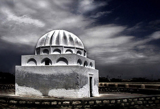 author: paulo rodrigues
title: Arquitectura Tunisina