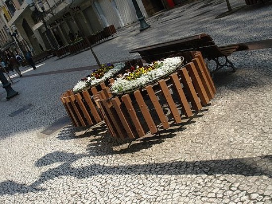 autor: paulo rodrigues
t&iacute;tulo: Floreira com Luz...