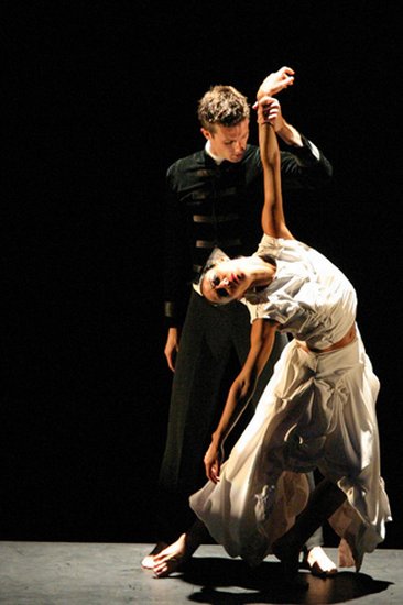 author: paulo rodrigues
title: Companhia Alterballetto