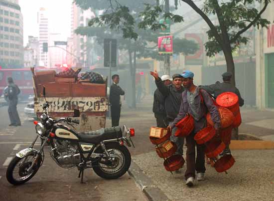author: paulo rodrigues
title: Incêndio no centro de São Paulo