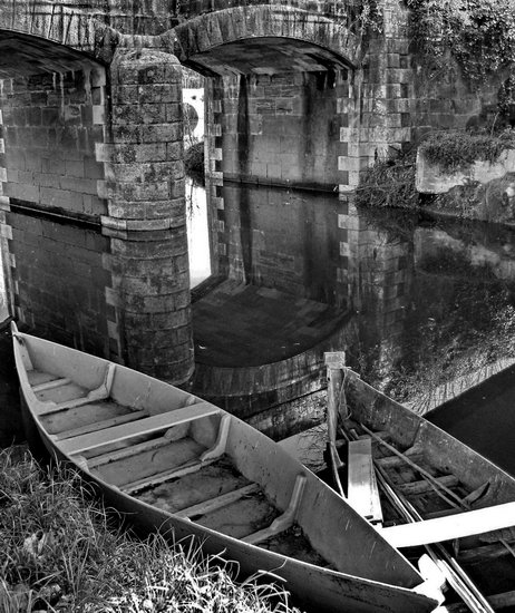 autor: paulo rodrigues
t&iacute;tulo: ponte velha, barcos velhos