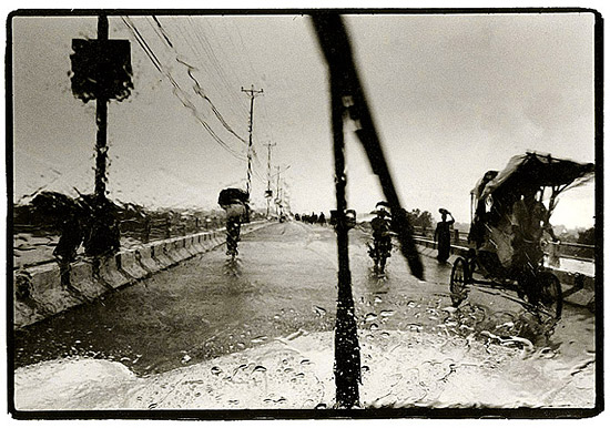 author: Stefan Rohner
title: somewhere between Varanasi & Kathmandu ...
